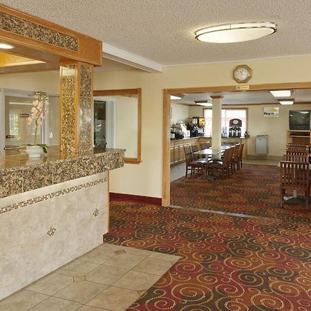 Days Inn By Wyndham Якима Екстериор снимка
